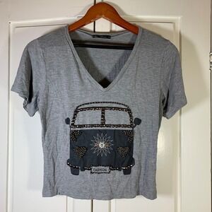 Baru Gray Beaded‎ Graphic Tee M Brazil Van Fashion V-Neck Stretch Shirt READ